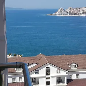 Luxury Seafront Apartament